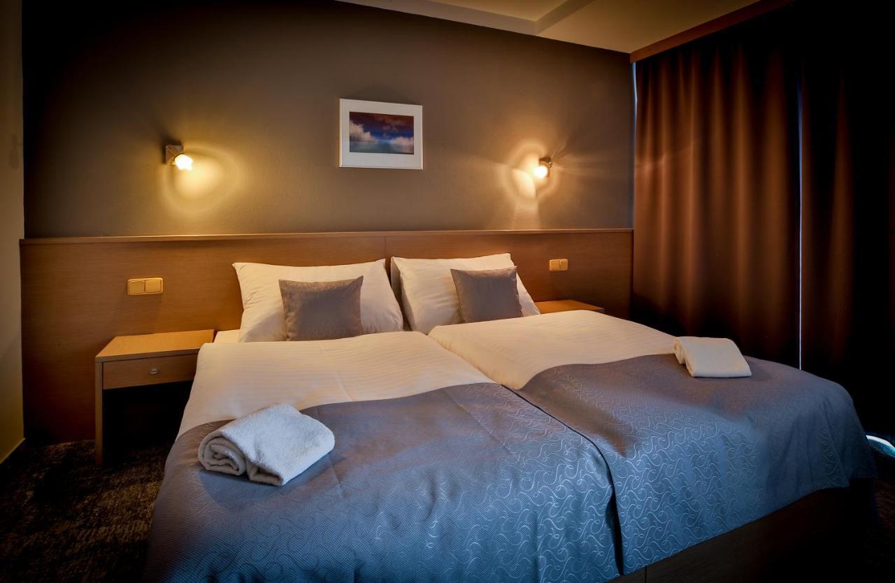 Parkhotel Hluboká nad Vltavou Exteriör bild