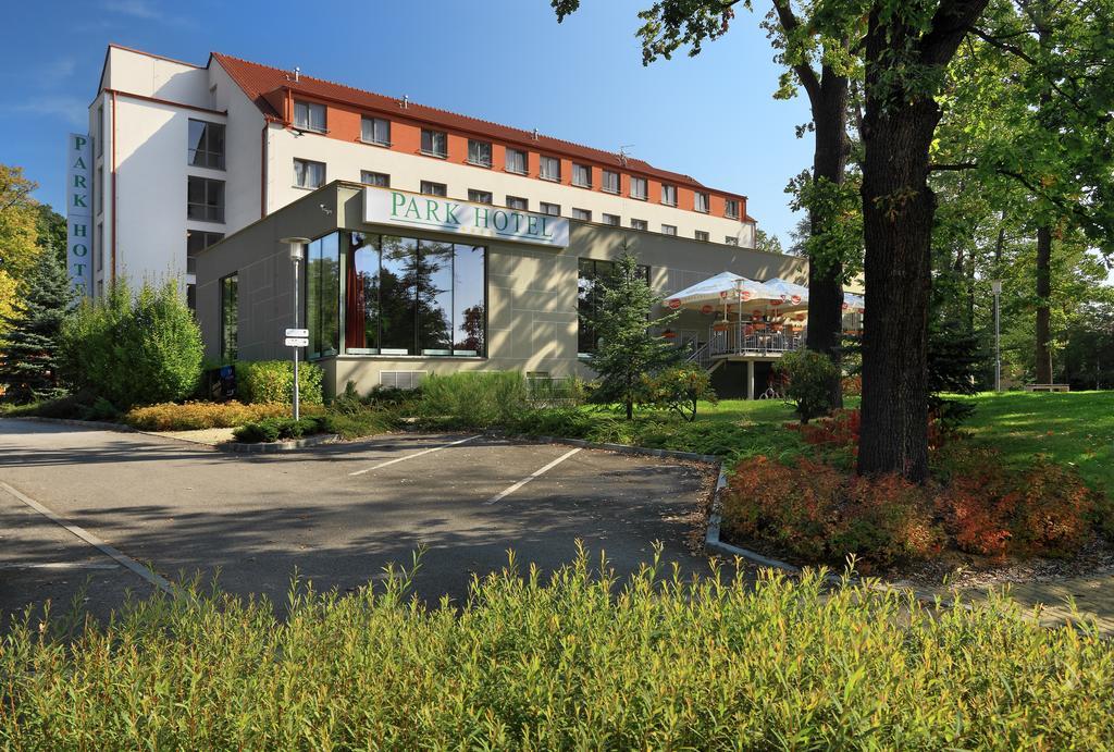Parkhotel Hluboká nad Vltavou Exteriör bild